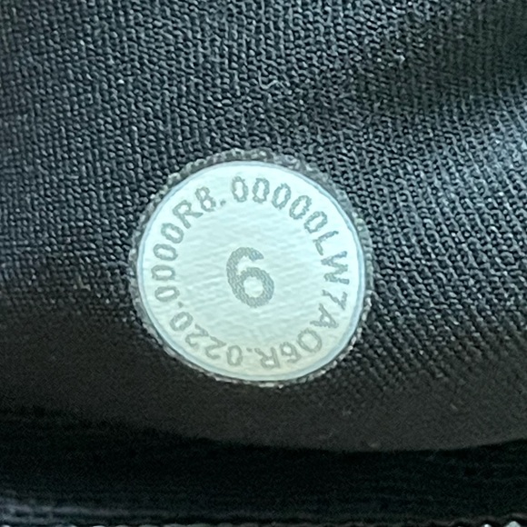 Lululemon Black Speed Up Shorts 2.5” - Picture 3 of 3